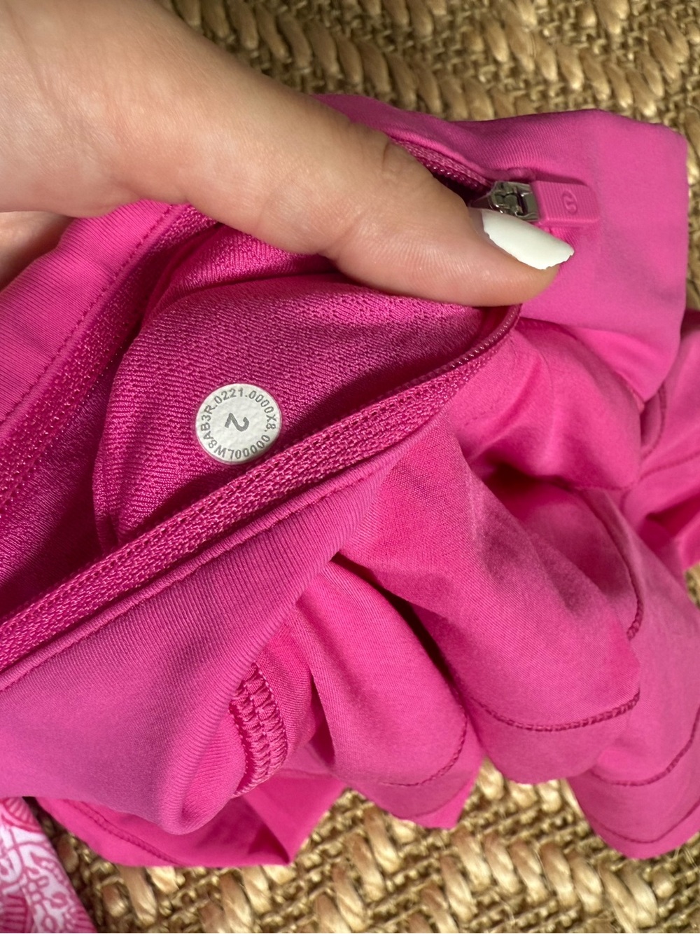 Hot pink Lululemon skirt - Picture 3 of 3
